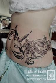 lány derék madár tetoválás