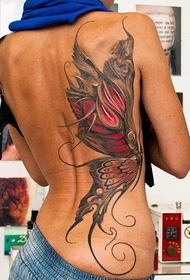 малюнак багіні на спіне асобы татуіроўкі матылькоў