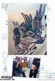 Gyönyörű és gyönyörű angyal tetoválás minta