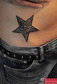 pinggang tato bintang berujung lima