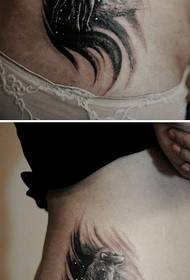 bella foto di tatuaggio di vita di leone femminile