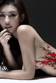 semi-naked beauty waist tender plum blossom tattoo picture