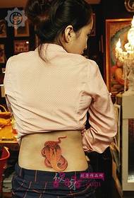 girls waist red cobra tattoo picture