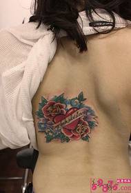 image de tatouage rose coeur rouge taille