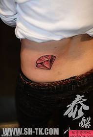 moteriškos juosmens raudonos deimantinės tatuiruotės modelis
