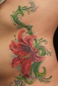 midja vackra lilja tatuering mönster