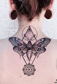 chica espalda geometría mariposa tatuaje tatuaje patrón