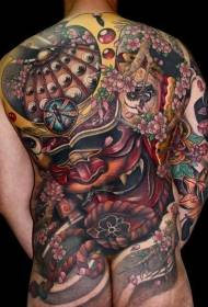 Ang likod sa bag-ong estilo sa kolor nga Japanese samurai mask nga tattoo sa bulak