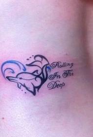 en flickas midja totem kärlek delfin tatuering mönster