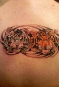 kumbuyo mtundu tiger mutu tattoo dongosolo