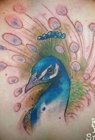 z tyłu bardzo naturalny piękny wzór tatuażu malowany pawiami