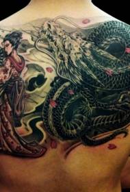 espalda glamour color geisha y patrón de tatuaje de dragón