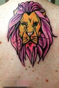 abafana Emuva bepeyinti we-watercolor domineering lion head tattoo tattoo