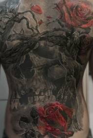 terug gekleurde rozen en grote boomschedel tattoo patroon