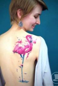 z tyłu piękny kolorowy wzór tatuażu flamingo