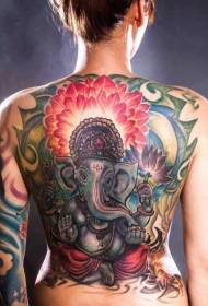 gajah Ganesha anu endah sareng pola tato teratai dina awéwé