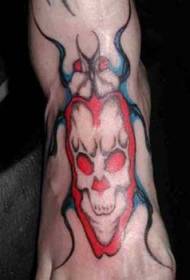 pēdu un vaboļu kombinācijas tetovējums