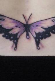 Wzór tatuażu fioletowy motyl