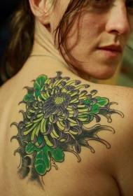 gražus žalios ir juodos chrizantemos tatuiruotės modelis