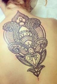 crni čipkasti totemski uzorak tetovaže na leđima djevojčice