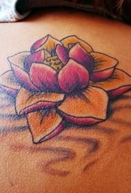 musikana kumashure akanaka lotus akapenda tattoo maitiro