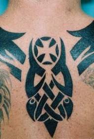 malantaŭa nigra triba simbolo tatuaje