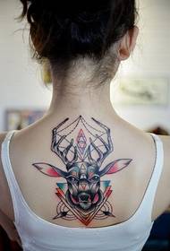 女孩創意美麗的幾何馴鹿背部紋身
