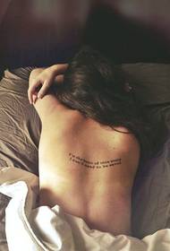 női gyönyörű levél tetoválás minta a hátán