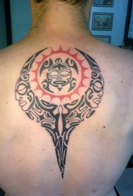 tatuaje de la personalidad de la espalda tatuaje tótem