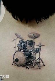 patrón de tatuaje de música de espalda