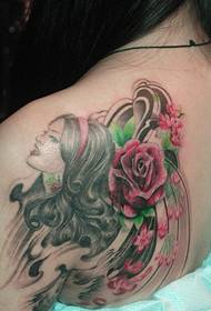 Hermosa bella noia patró de tatuatge de flors