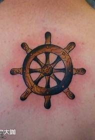 muguras laivas tetovējums