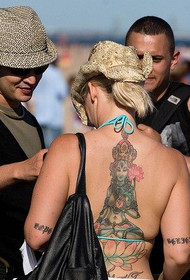 Europeisk og amerikansk kvinners rygg On Shiva tattoo