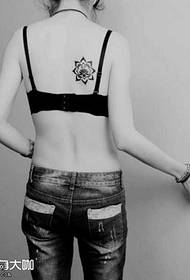 Back Black Flower Tattoo Patroon