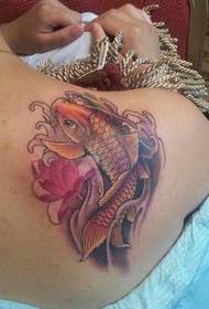Patrón de tatuaje de loto calamar espalda femenina