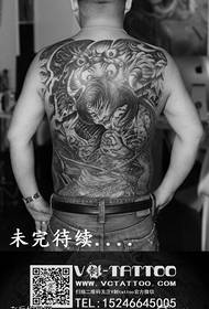 Cool handsome domineering character tattoo pattern