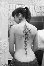 esquena patró de tatuatge de moda senzill