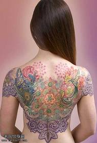 hyvännäköinen perhonen kukka tatuointi malli