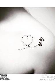 Vzorec tetovaže medvedka šabice Point Thorn Love
