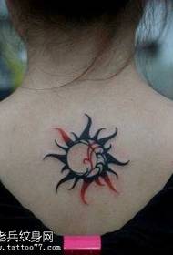 Volver Totem de moda Sun Tattoo Pattern