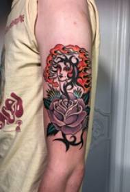 Grožio tatuiruotė, berniuko rankos, grožio ir augalų tatuiruotės nuotraukos