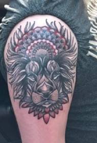 Kölyök tetoválás kép fiú karja állati tetoválás kölyök tetoválás kép