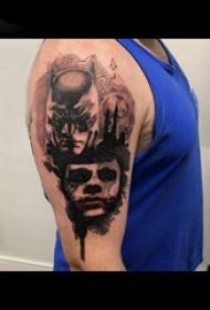 Horror tatuaż męskiej ręki studenta na obrazie tatuażu horroru