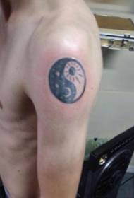Tattoo tračevi lik muški tračevi tračevi uzorak tetovaža