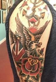 纹身老鹰图案 男生手臂上老鹰纹身图案