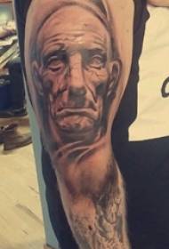 Character tattoofotografia chlapec znak na tetovanie paže vzor