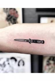 European and American dagger tattoo male student arm dagger tattoo picture