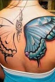 дівчина повертає реалістичні 3D татуювання малюнок татуювання метелик