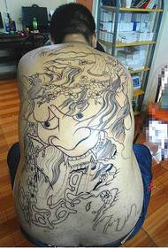 Boys back full nude domineering lion head tattoo picture