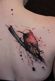 გოგონების უკან მოდის ტენდენცია ლამაზი მელნის hummingbird tattoo სურათი